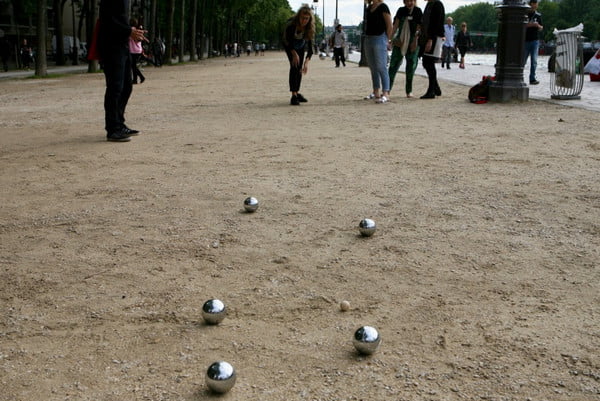 How To Play Petanque Game