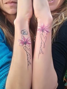 Matching bee and daisy flower tattoo for best friends